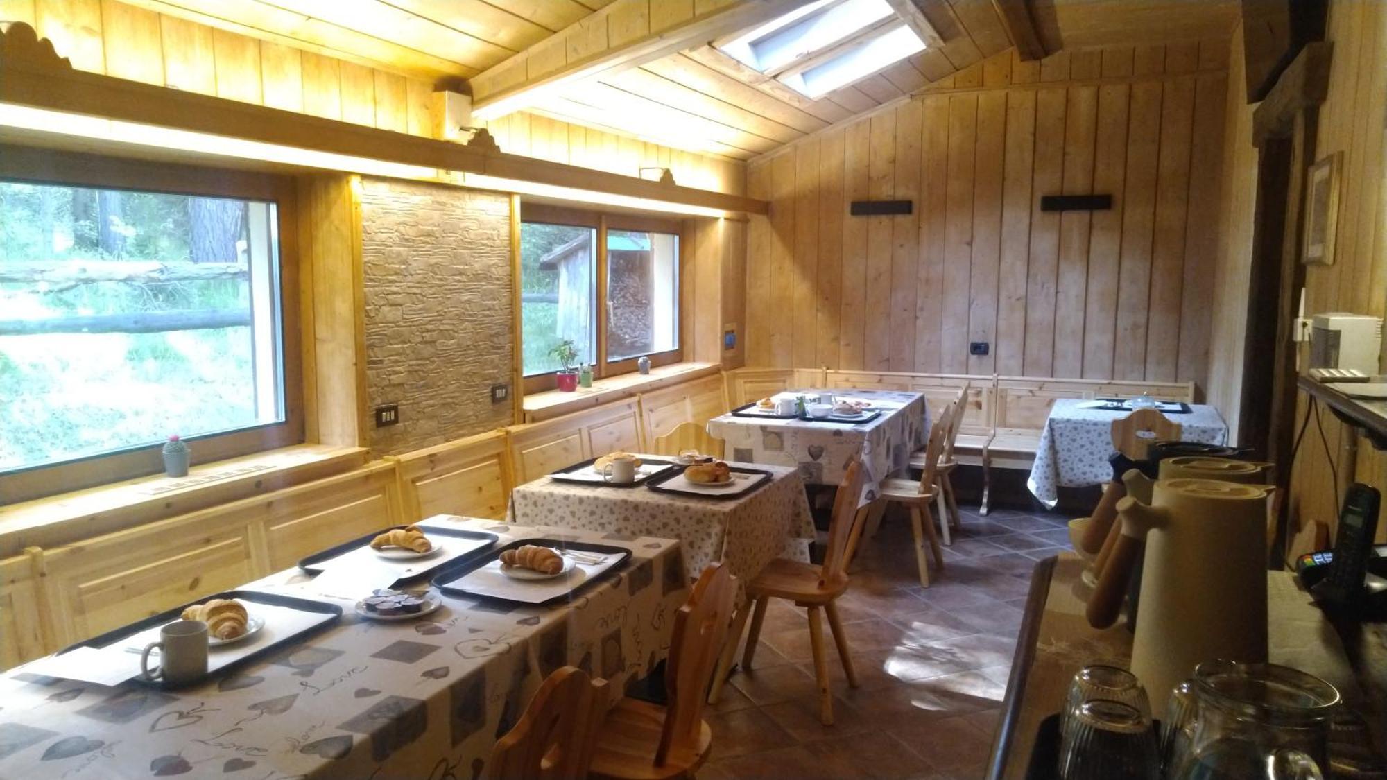 B&B Villa Dolomites Hut San Vigilio Di Marebbe Bagian luar foto