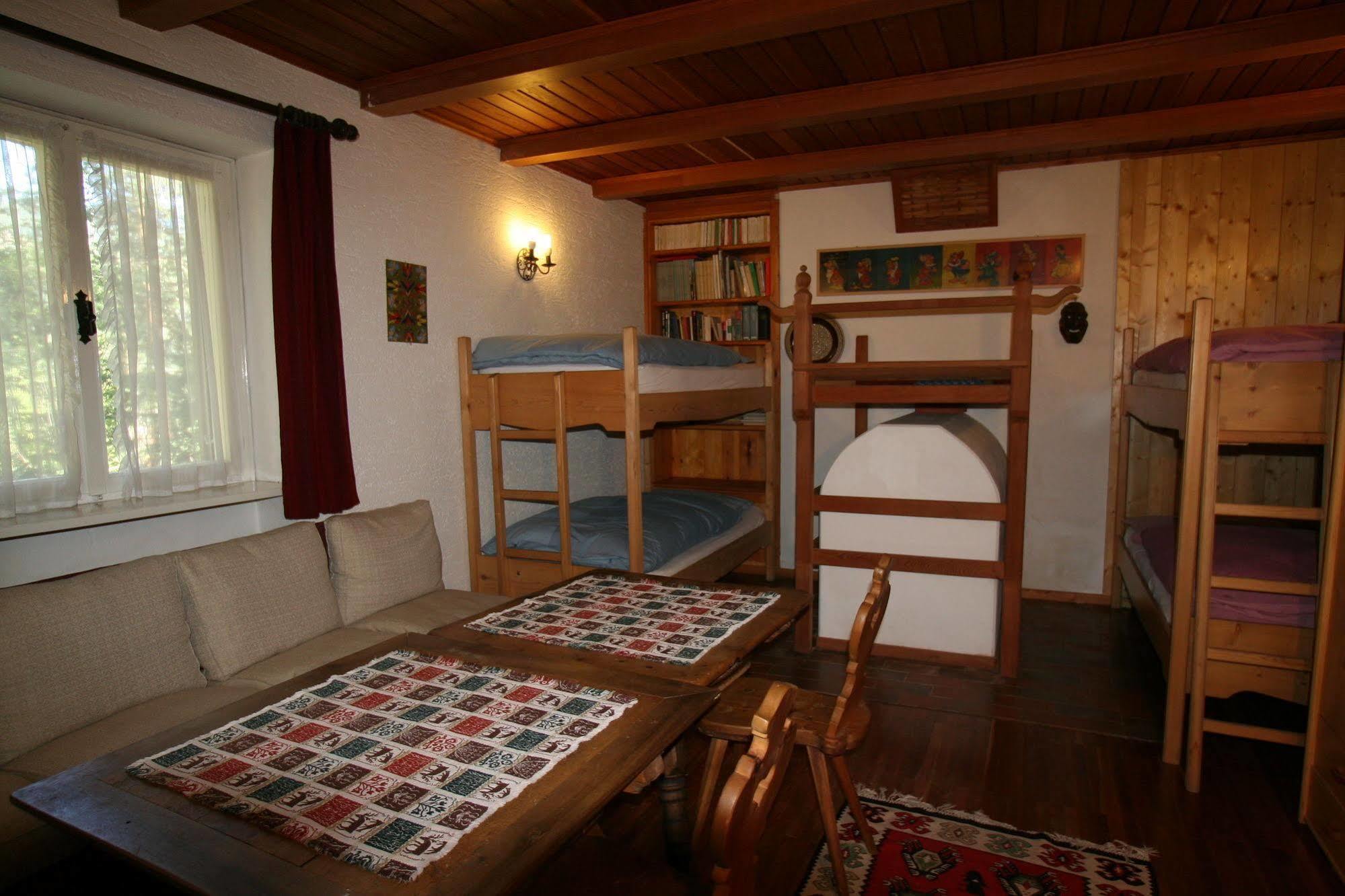 B&B Villa Dolomites Hut San Vigilio Di Marebbe Bagian luar foto