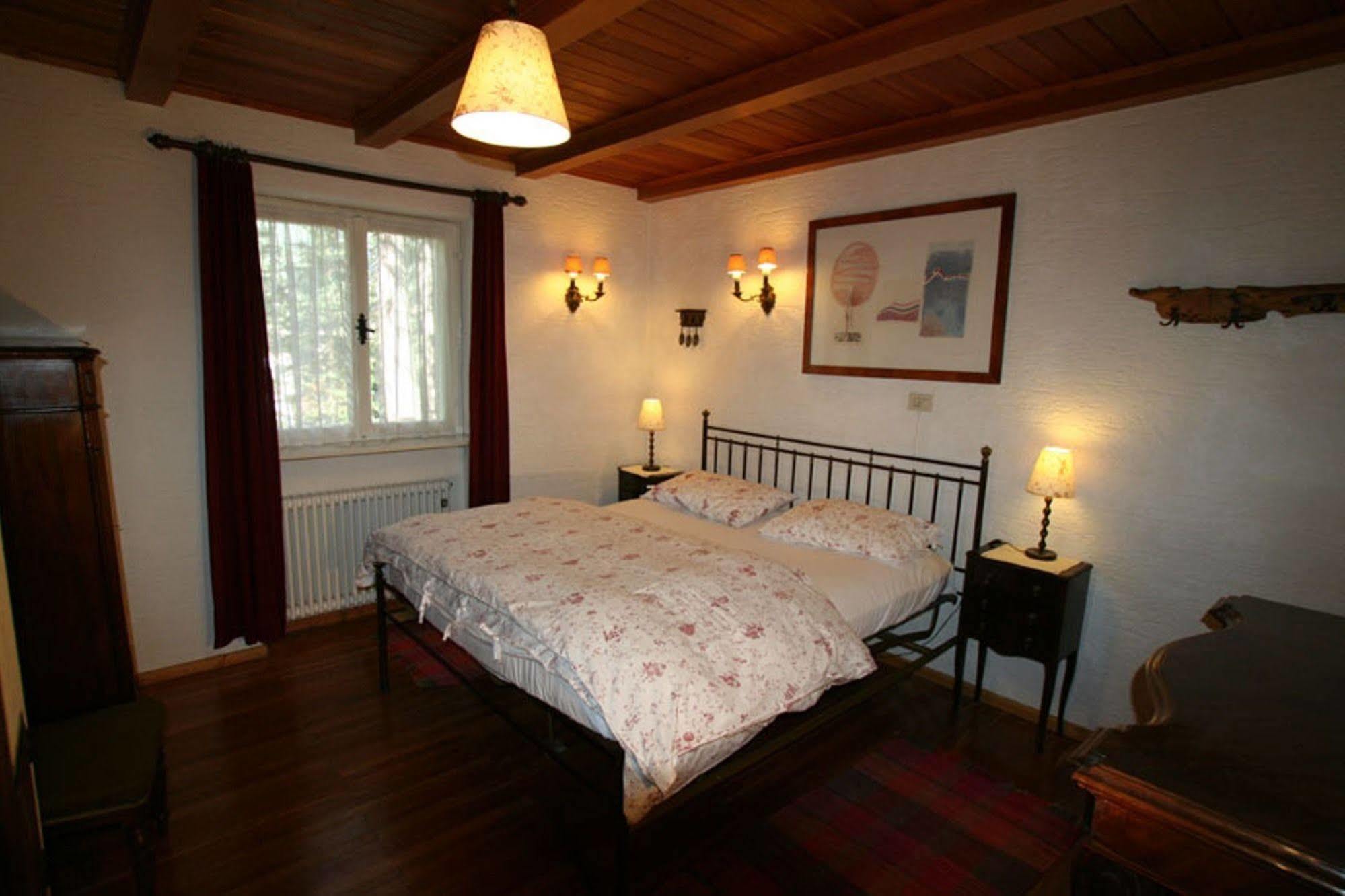 B&B Villa Dolomites Hut San Vigilio Di Marebbe Bagian luar foto