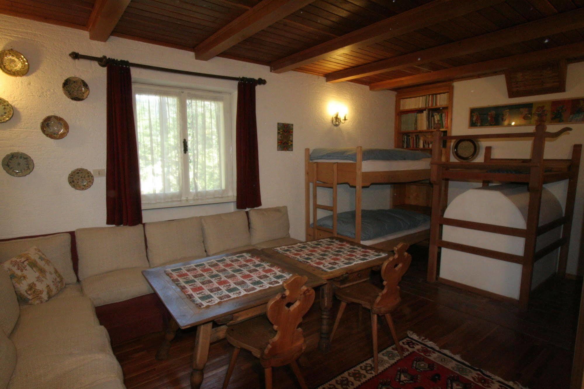 B&B Villa Dolomites Hut San Vigilio Di Marebbe Bagian luar foto
